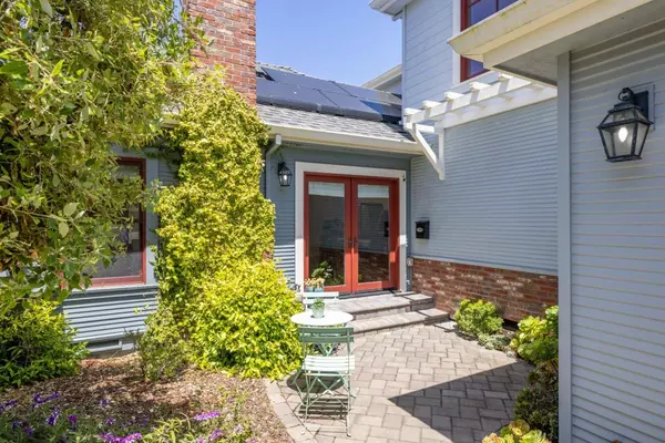 155 12th ST, Pacific Grove, CA 93950