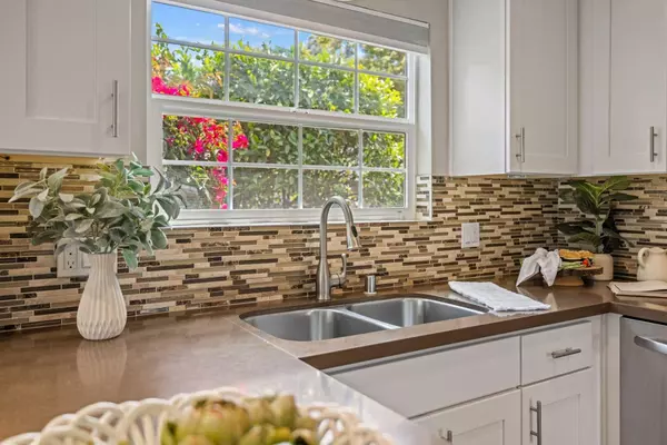 209 Orange DR, Salinas, CA 93901