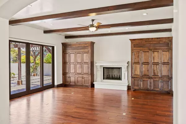 5 Fairway CT, Seaside, CA 93955