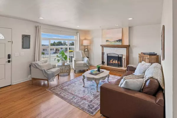 1950 Lincoln ST, Seaside, CA 93955