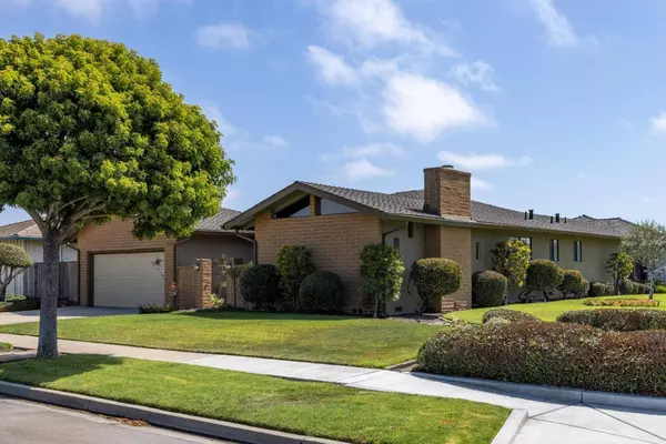 981 Sierra Madre DR, Salinas, CA 93901