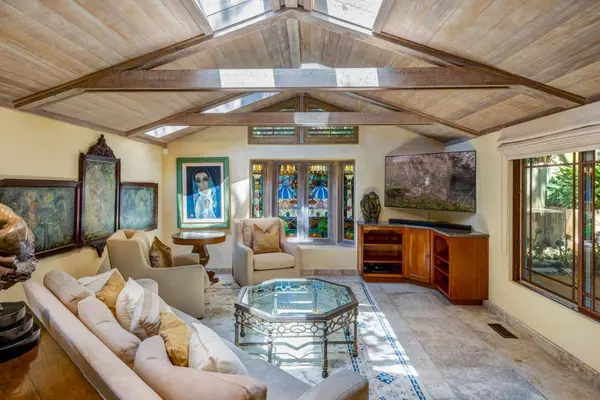 0 SW Santa Rita 4 SW of Ocean ST, Carmel, CA 93923