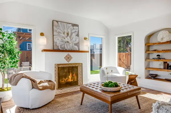 508 4th ST, Pacific Grove, CA 93950