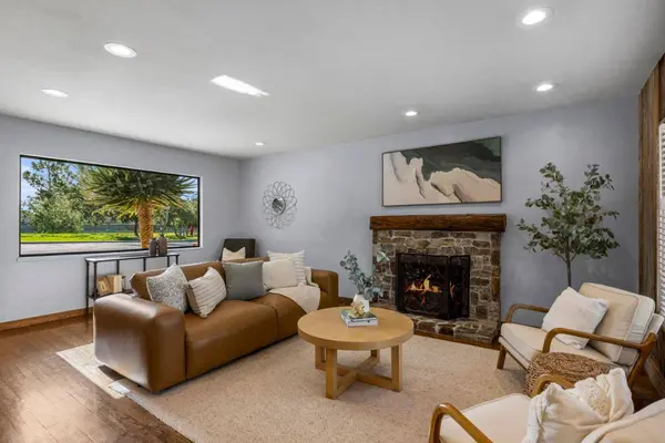 712 Sunset DR, Pacific Grove, CA 93950