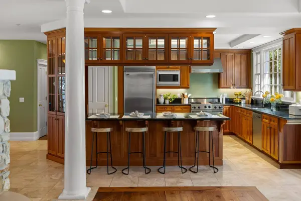 13 Sylvan PL, Monterey, CA 93940
