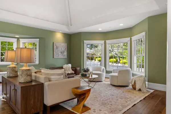 13 Sylvan PL, Monterey, CA 93940