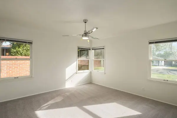 1543 N Thorne AVE, Fresno, CA 93728