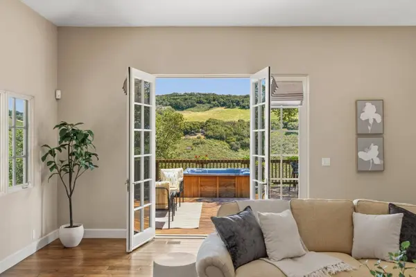 25748 Paseo El Cajon, Monterey, CA 93940