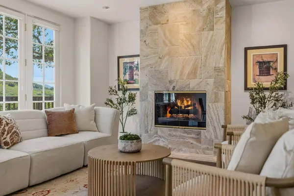 25748 Paseo El Cajon, Monterey, CA 93940