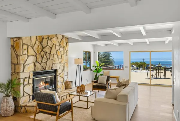 674 Pine ST, Monterey, CA 93940