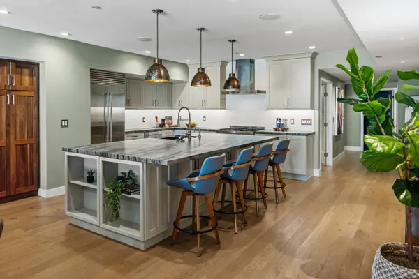 542 Lighthouse Avenue #210, Monterey, CA 93940
