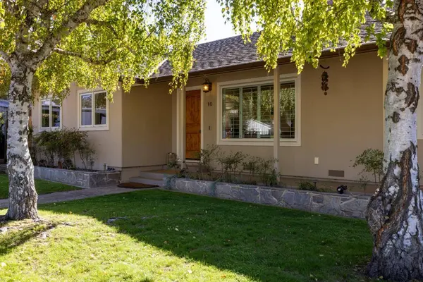 10 Paseo Segundo, Salinas, CA 93908