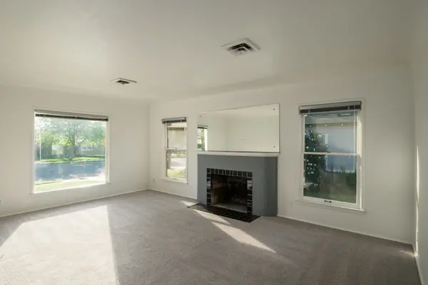 1543 North Thorne Avenue, Fresno, CA 93728