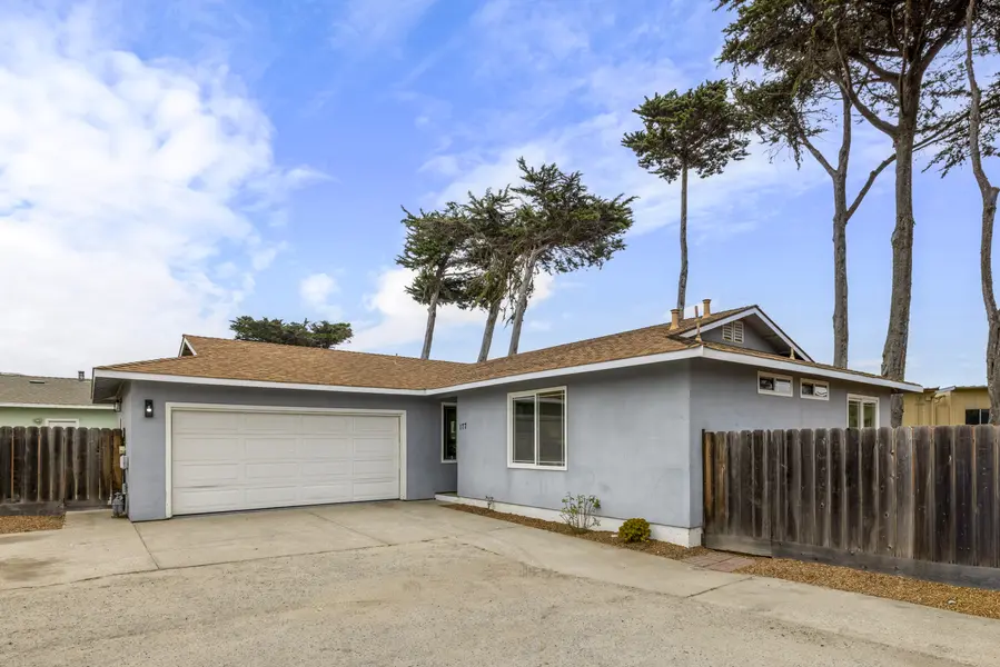177 San Pablo Ct, Marina, CA 93933-2913
