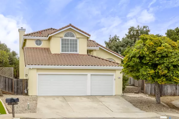 288 Sirena del Mar Rd, Marina, CA 93933-4306