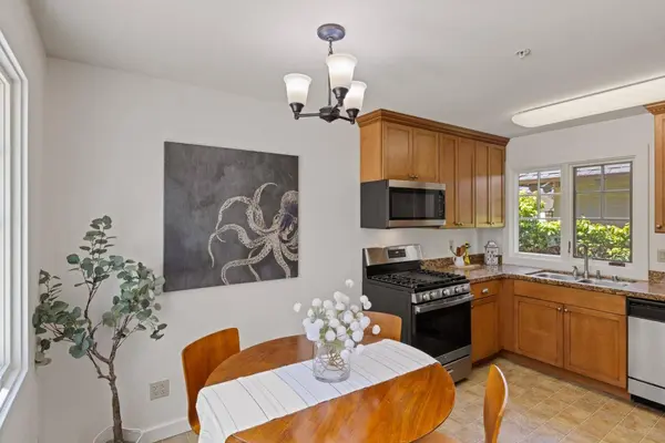 180 Central AVE, Pacific Grove, CA 93950