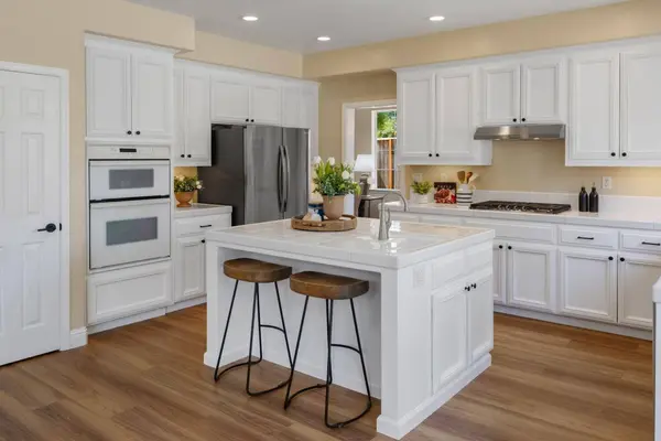 895 Oak Brook WAY, Gilroy, CA 95020