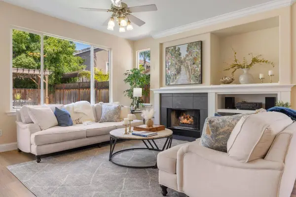 895 Oak Brook WAY, Gilroy, CA 95020