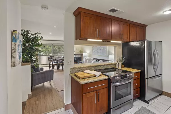 1037 Highland St #A, Seaside, CA 93955-6120
