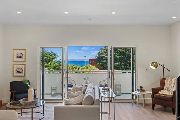 457 Wave ST 1, Monterey, CA 93940