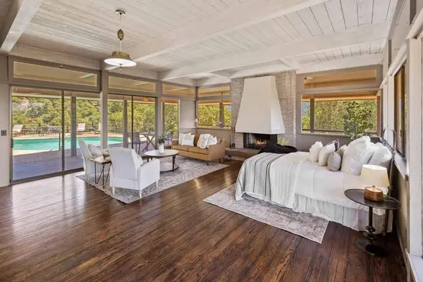 9 De Amaral RD, Carmel Valley, CA 93924