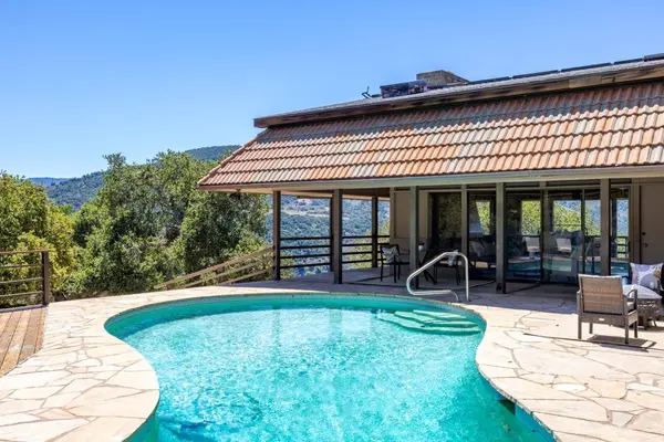 9 De Amaral RD, Carmel Valley, CA 93924