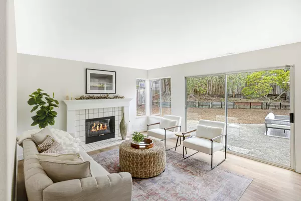 288 Sirena del Mar Rd, Marina, CA 93933-4306