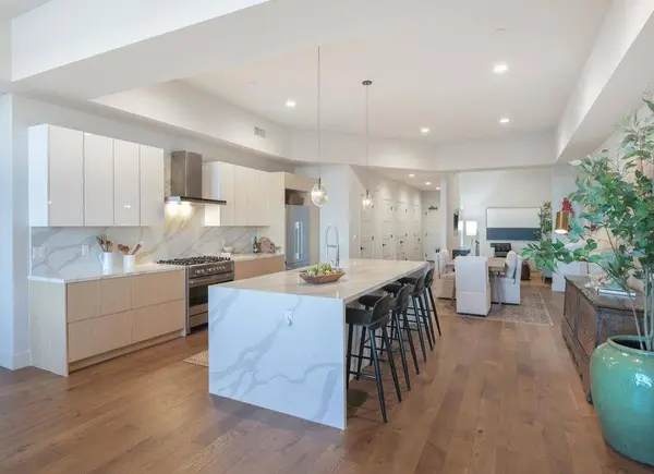 542 Lighthouse AVE 301, Pacific Grove, CA 93950