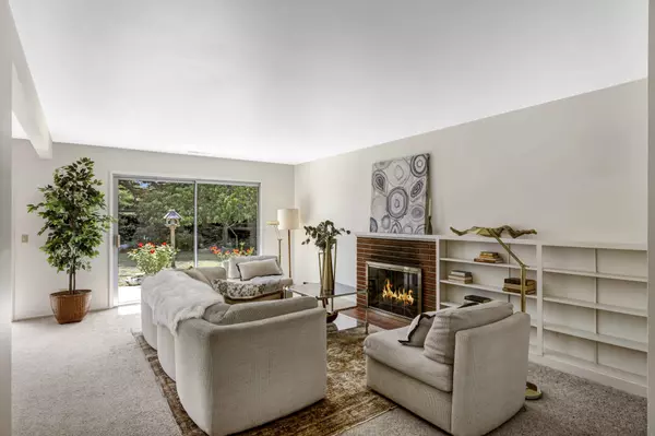 3370 Rio Rd, Carmel-by-the-sea, CA 93923-9012