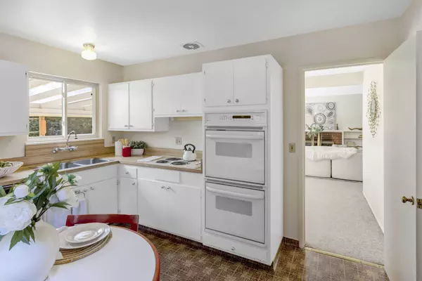 3370 Rio Rd, Carmel-by-the-sea, CA 93923-9012