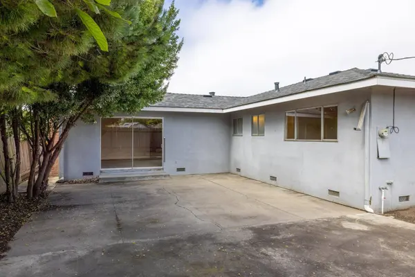 961 Loyola DR, Salinas, CA 93901