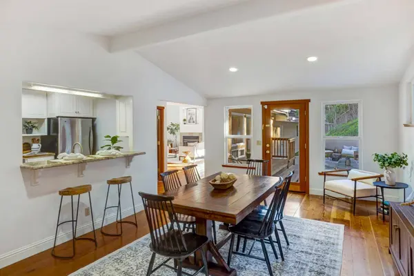 1166 Josselyn Canyon RD, Monterey, CA 93940