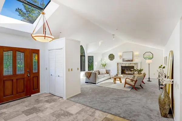 25460 Boots RD, Monterey, CA 93940