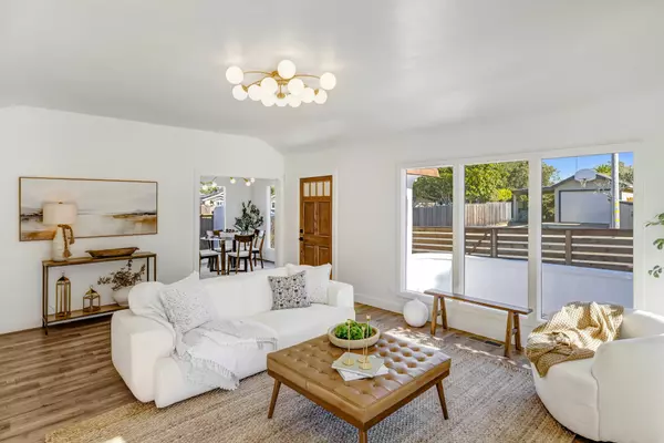 508 4th St, Pacific Grove, CA 93950-4609