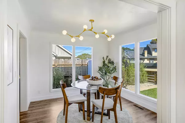 508 4th St, Pacific Grove, CA 93950-4609