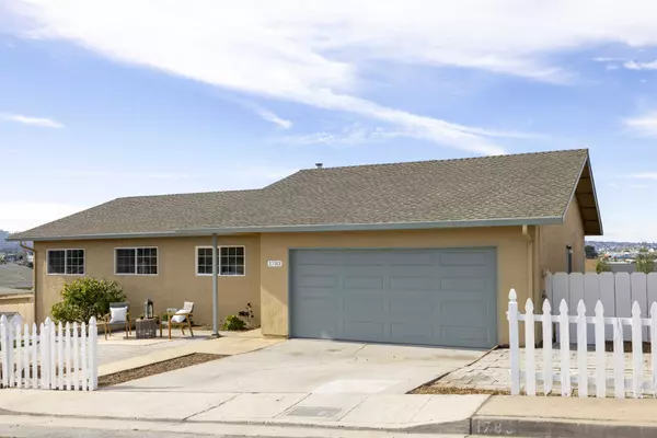 1783 Kenneth St, Seaside, CA 93955-3840