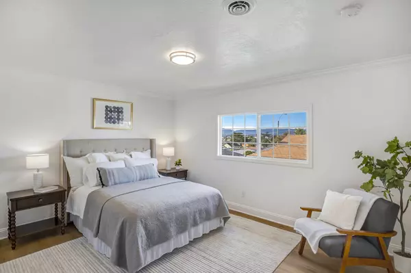 1783 Kenneth St, Seaside, CA 93955-3840