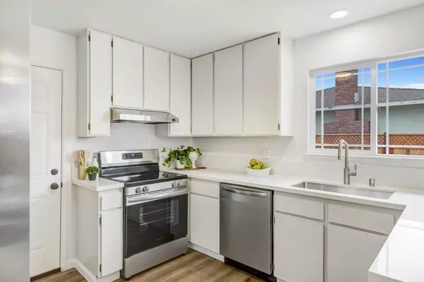 177 San Pablo Ave, Marina, CA 93933-2913