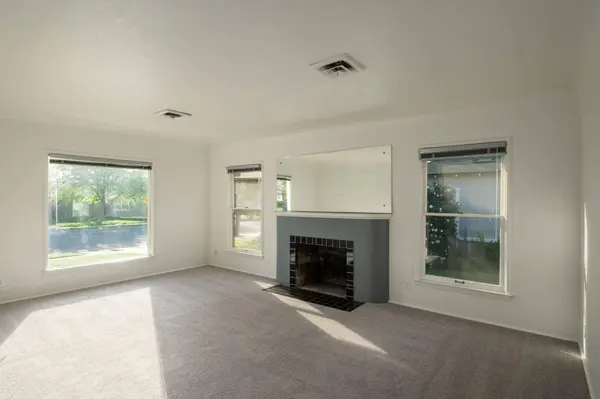 1543 N Thorne AVE, Fresno, CA 93728