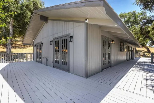 19235 Cachagua RD, Carmel Valley, CA 93924
