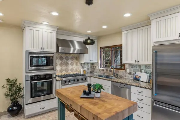 0 SW Santa Rita 4 SW of Ocean ST, Carmel, CA 93923