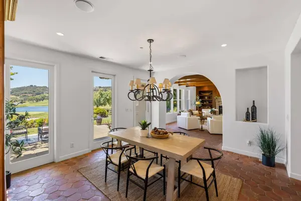 302 Pasadera DR, Monterey, CA 93940