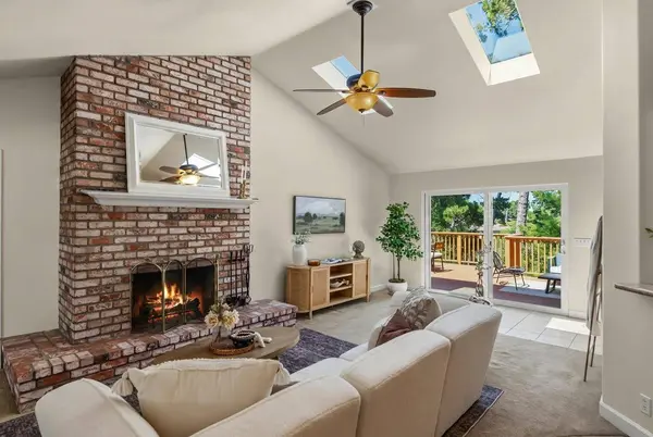 3 White Tail LN, Monterey, CA 93940