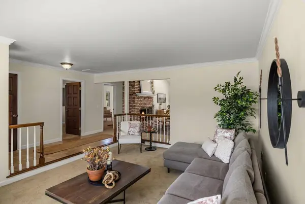 3 White Tail LN, Monterey, CA 93940