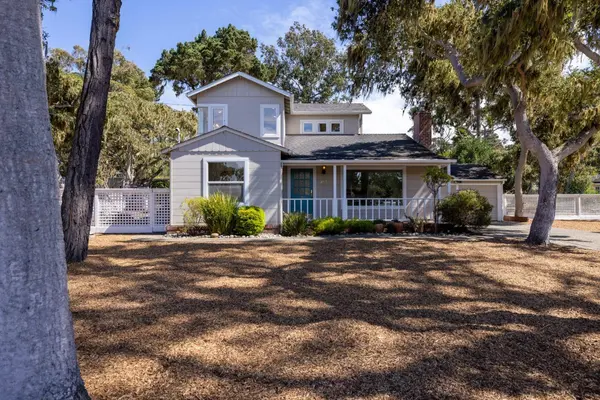485 Grove Acre AVE, Pacific Grove, CA 93950