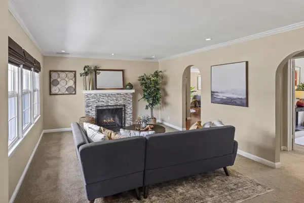 209 Orange Drive, Salinas, CA 93901
