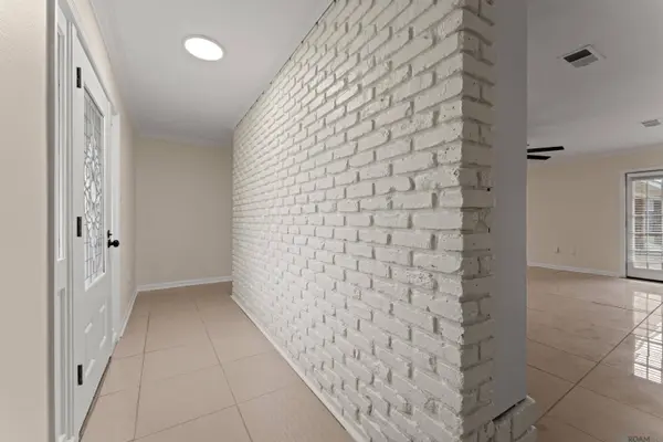 4214 Scarborough Dr, Baton Rouge, LA 70814