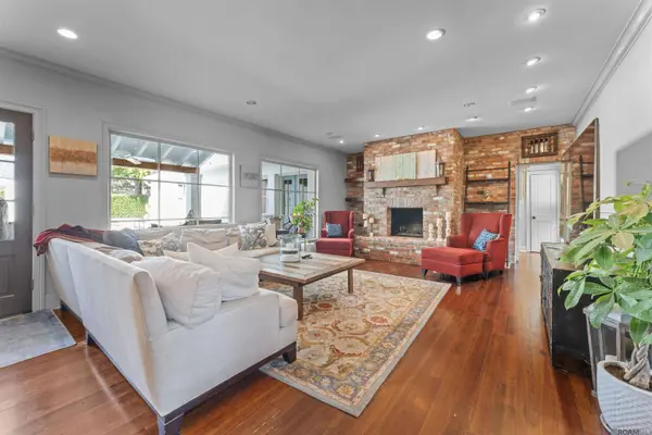 2130 Rue Bienvenue, Baton Rouge, LA 70809