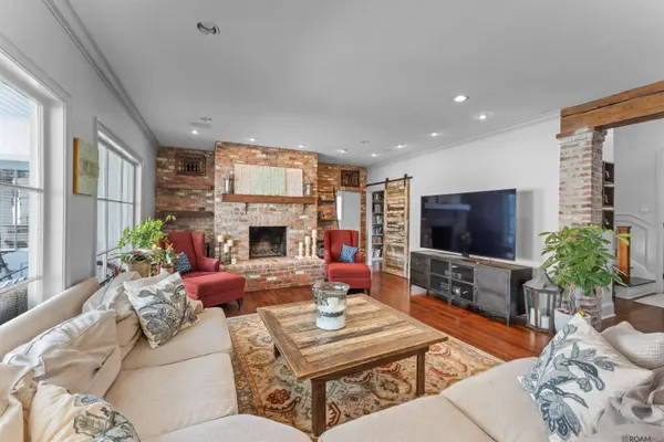 2130 Rue Bienvenue, Baton Rouge, LA 70809