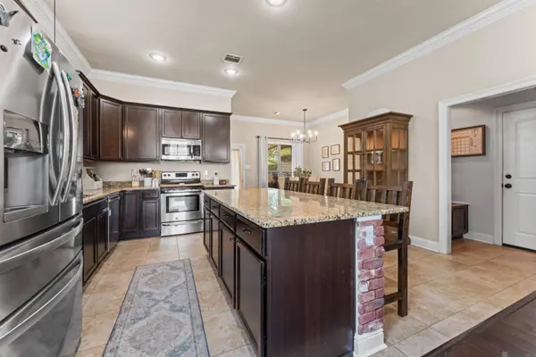6944 Myrtle Bluff Dr, Baton Rouge, LA 70810